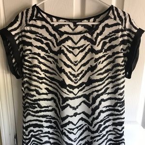 EXPRESS, Zebra, Short Sleeve Top